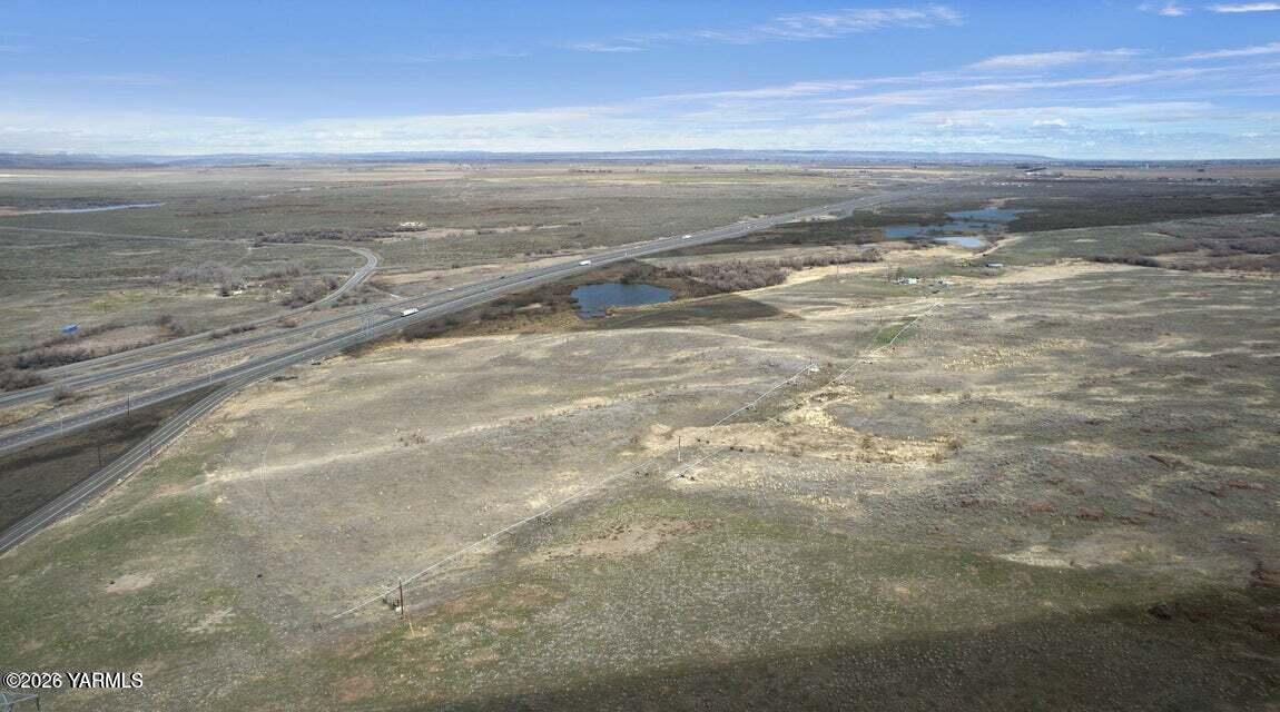 20997 South Frontage Road Northwest Quincy, WA 98848 - Photo 7 of 11 a view of an ocean