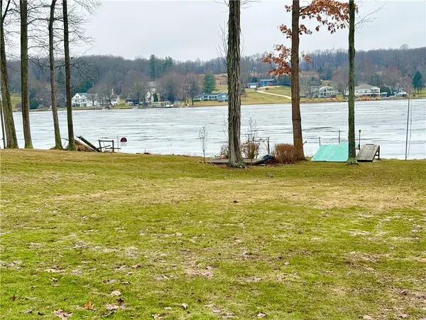 $874,900 | 228 Latonka Drive, Mercer, PA 16137