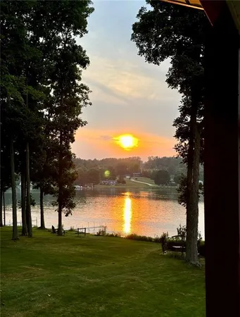 $874,900 | 228 Latonka Drive, Mercer, PA 16137