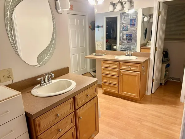 $874,900 | 228 Latonka Drive, Mercer, PA 16137