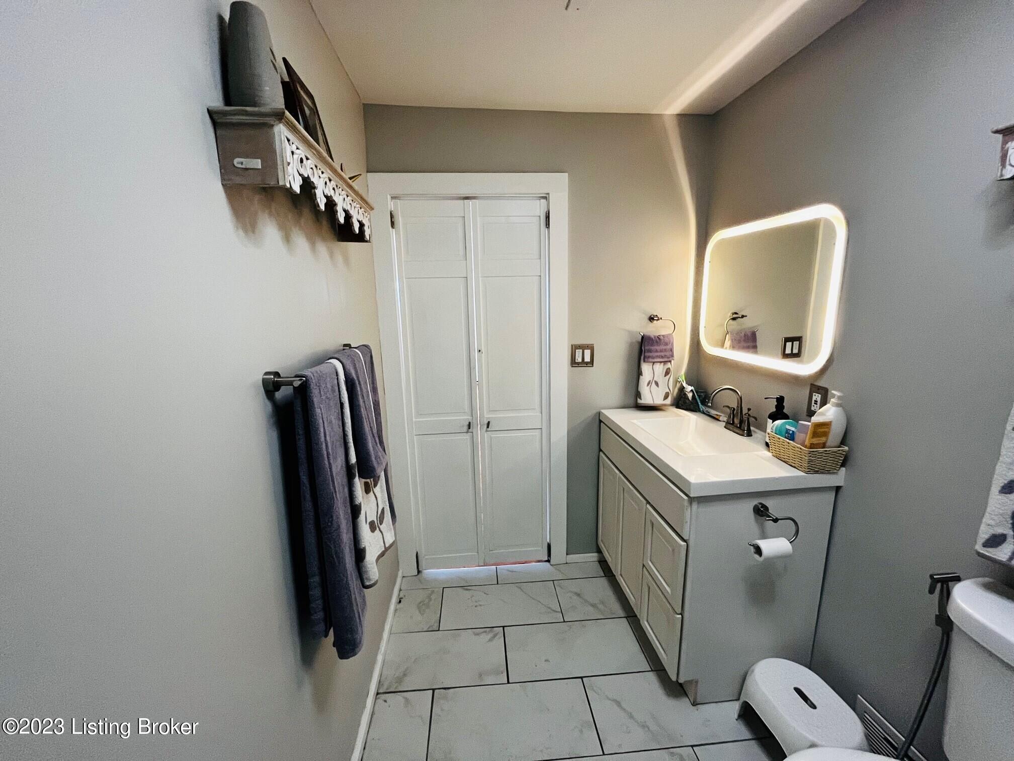 3003 Ralph Avenue Louisville, KY 40216 - Photo 8 of 12 ralph 9