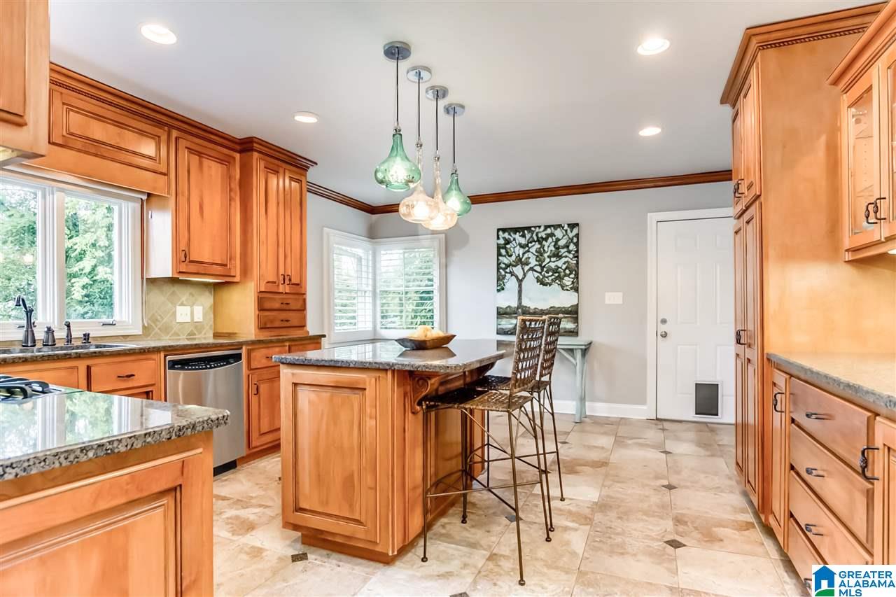 2445 Shades Crest Road Birmingham, AL 35216 - Photo 9 of 47