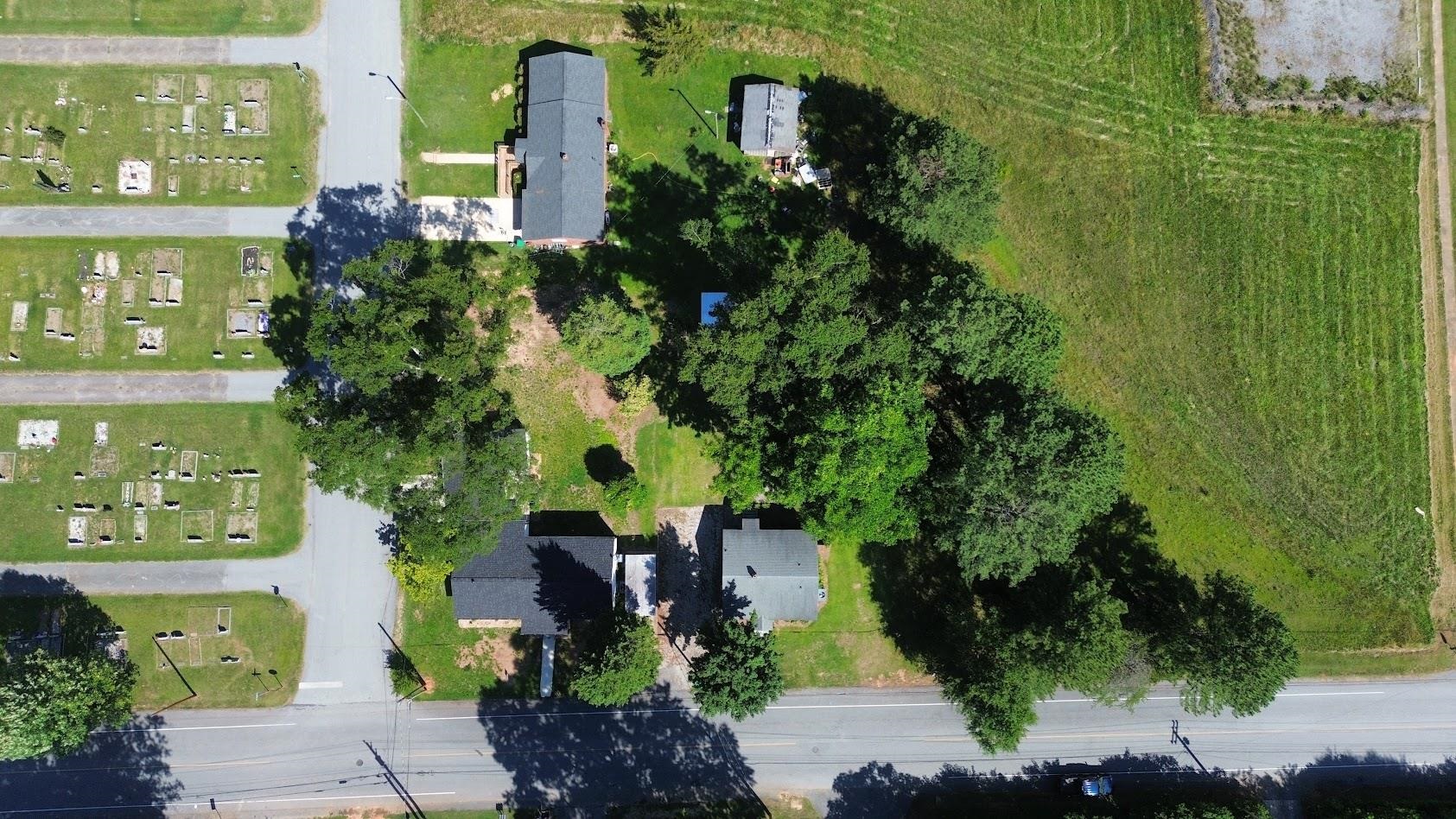403 Thompson Street Gaffney, SC 29340 - Photo 25 of 32