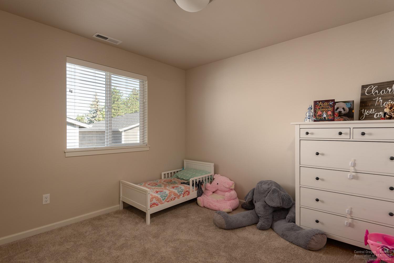 61589 Southeast Alstrup Road Bend, OR 97702 - Photo 17 of 20 Additional Photo