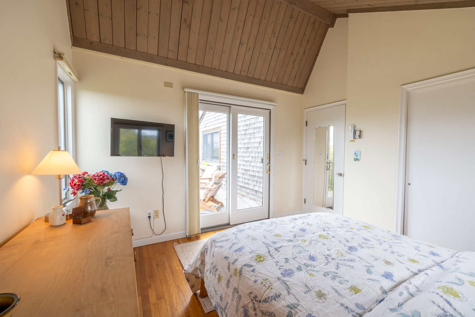 4 Starbuck Road Nantucket, MA 02554 - Photo 24 of 27 Gallery Image 24