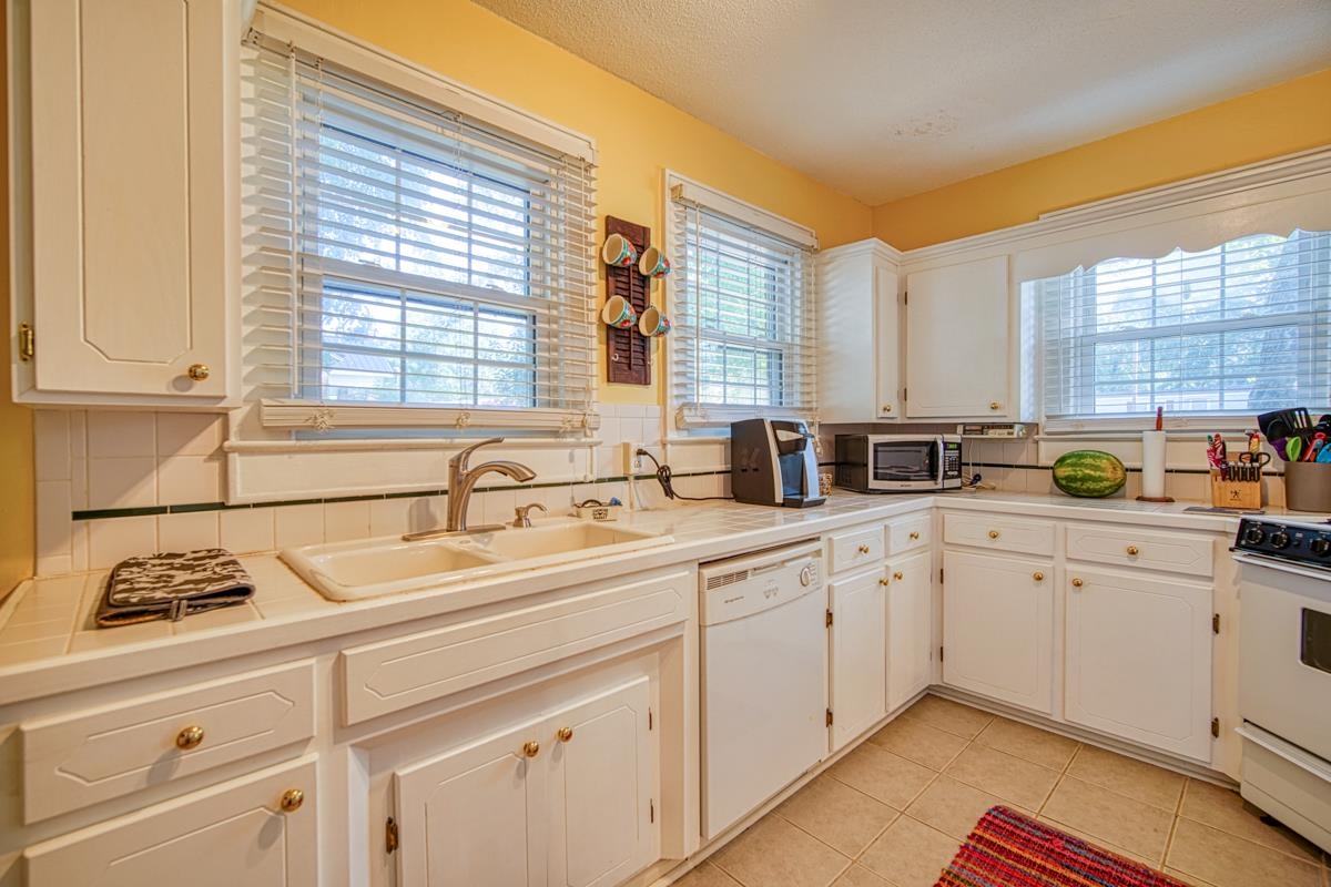 509 West Cherokee Street Chesnee, SC 29323 - Photo 11 of 34 Gallery Image 11