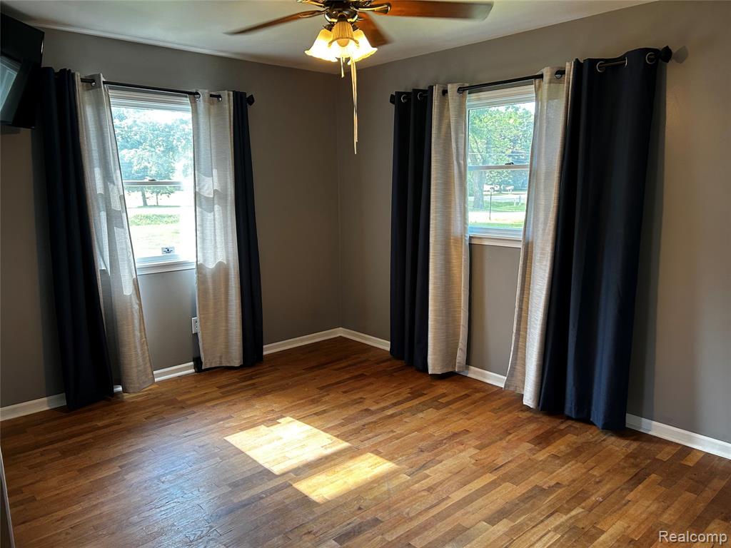 5440 Deland Road Flushing, MI 48433 - Photo 11 of 25