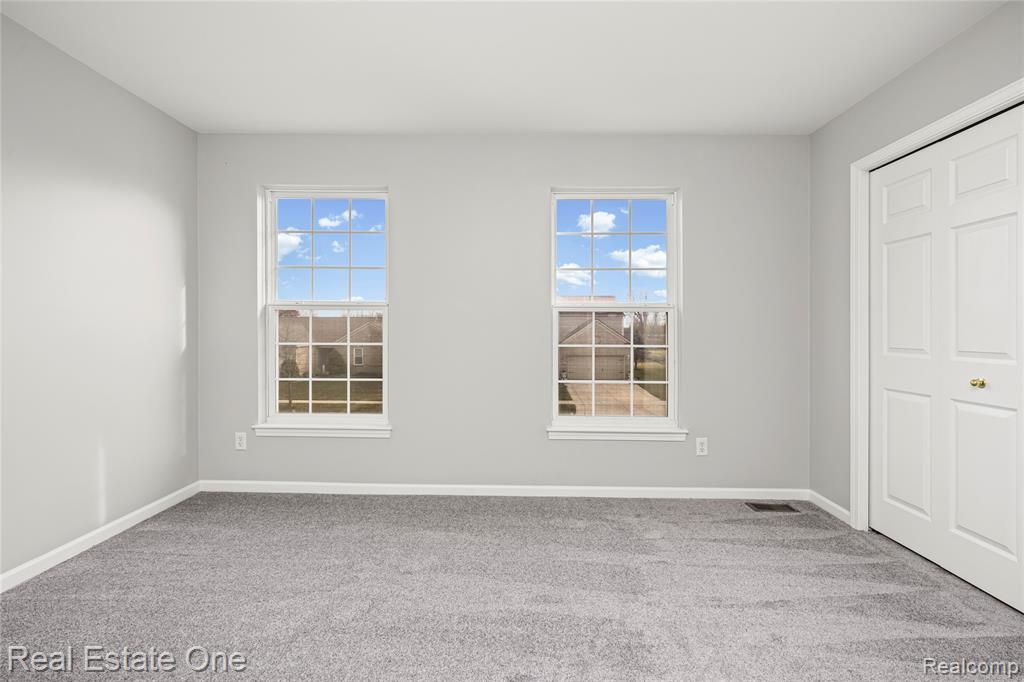4648 Pond Run Canton, MI 48188 - Photo 28 of 47