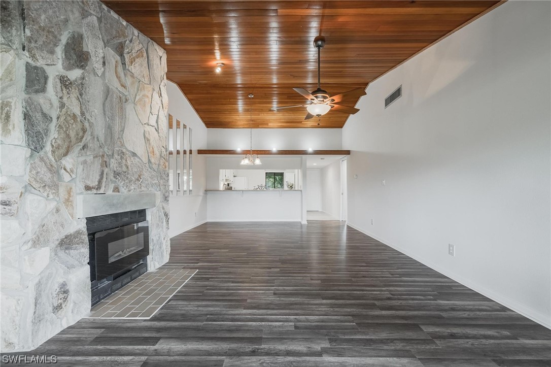 16540 Partridge Club Road, Unit 201 Fort Myers, FL 33908 - Photo 17 of 36 Gallery Image 17