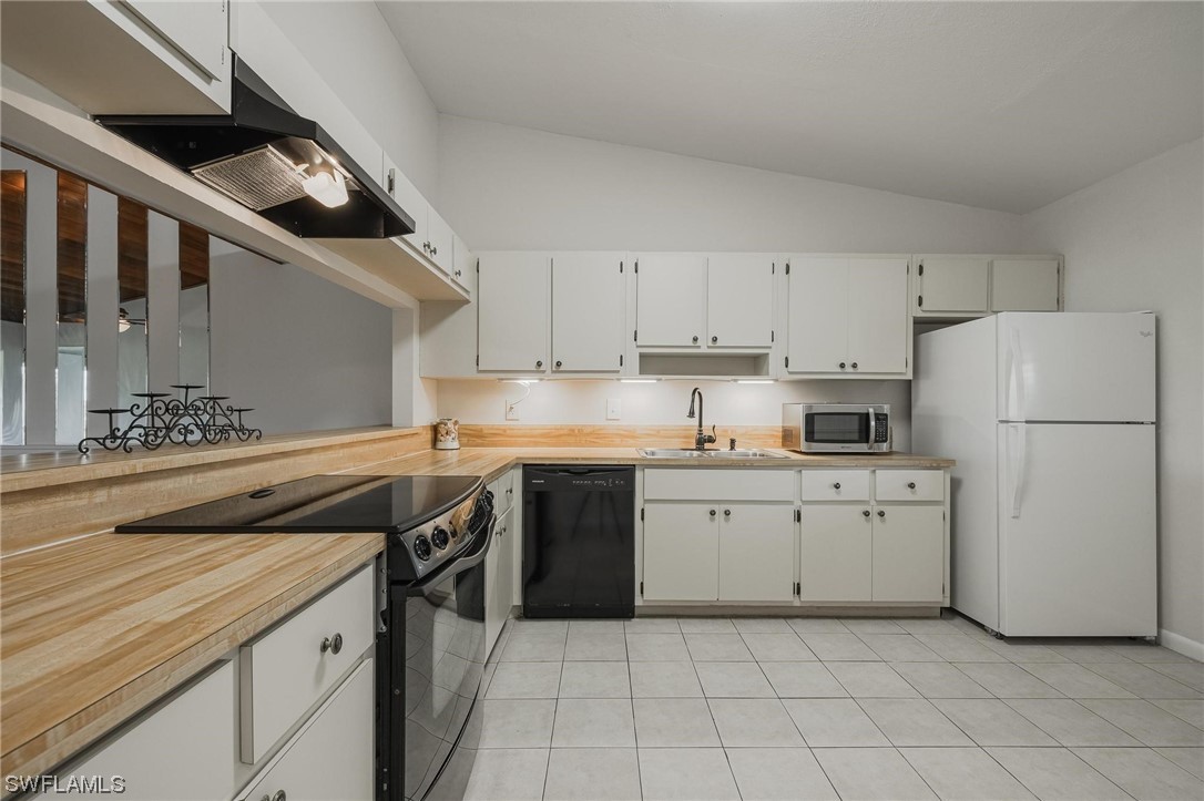16540 Partridge Club Road, Unit 201 Fort Myers, FL 33908 - Photo 8 of 36 Gallery Image 8