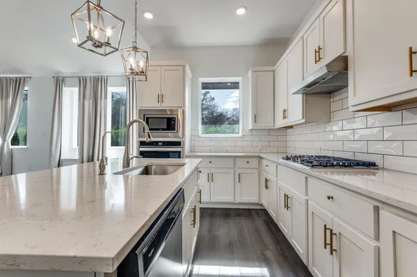 $3,100 | 9807 Romo Street, Irving, TX 75063