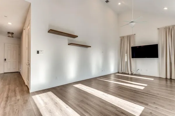 $3,100 | 9807 Romo Street, Irving, TX 75063
