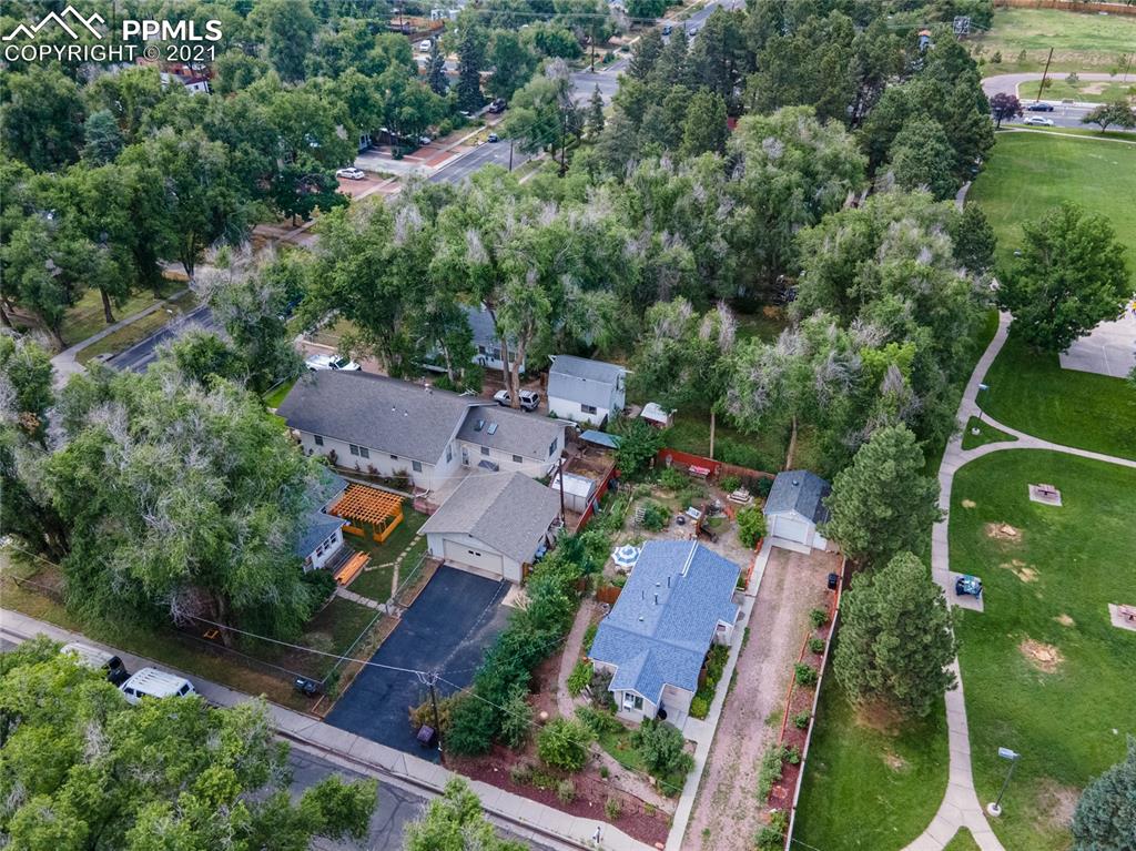 803 Alexander Road Colorado Springs, CO 80909 - Photo 5 of 44