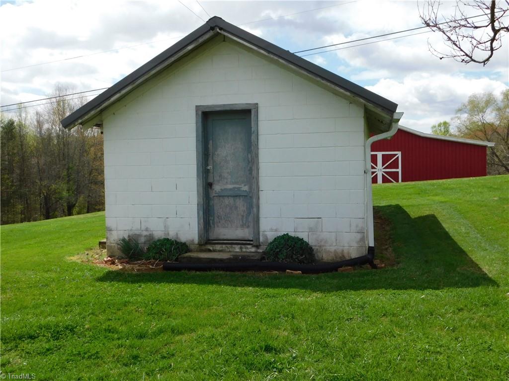 699 Red Brush Road Mount Airy, NC 27030 - Photo 7 of 29 wired out building
