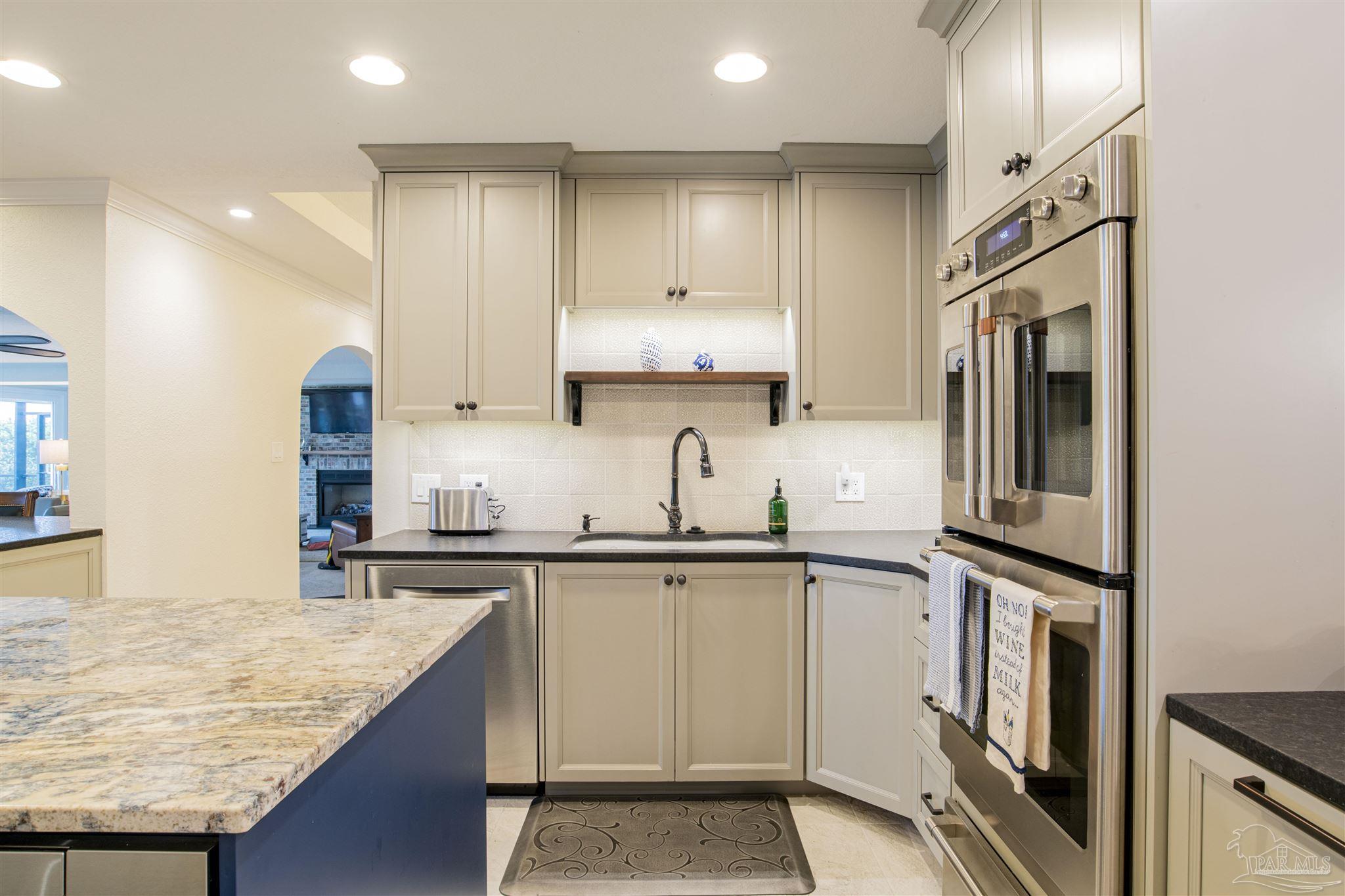 7796 Petersen Point Road Milton, FL 32583 - Photo 19 of 49