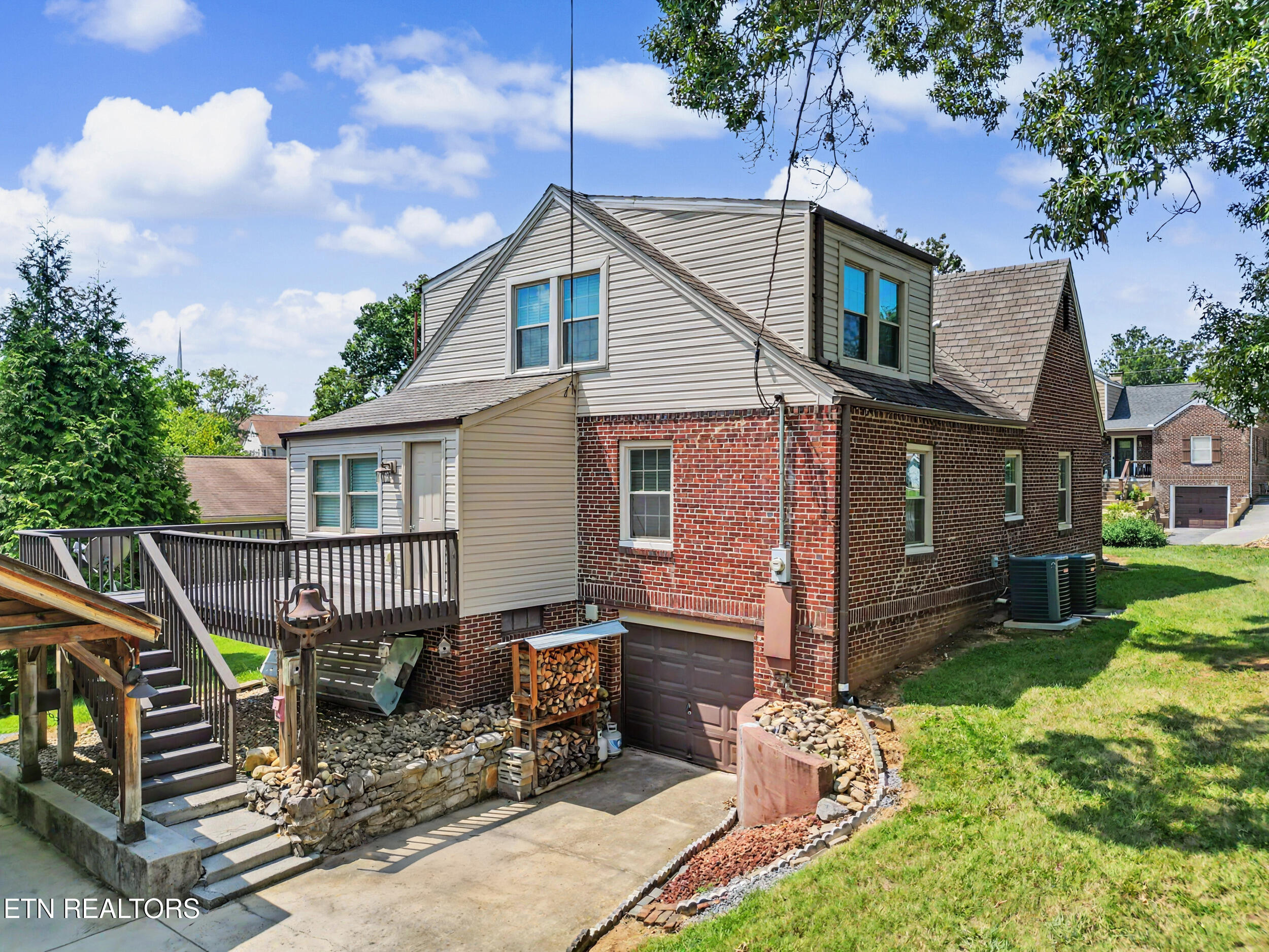 860 Gilbert Street Alcoa, TN 37701 - Photo 31 of 41 31_dji_0110_