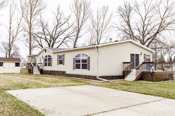 $90,000 | 1008 4th Avenue East, West Fargo, ND 58078