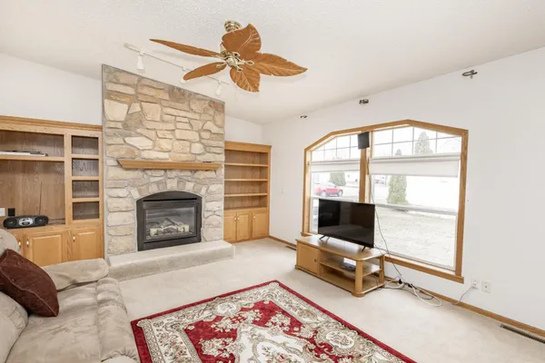 $90,000 | 1008 4th Avenue East, West Fargo, ND 58078