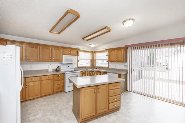 $90,000 | 1008 4th Avenue East, West Fargo, ND 58078
