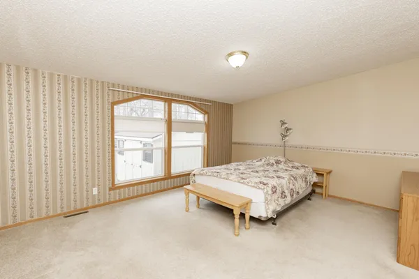 $90,000 | 1008 4th Avenue East, West Fargo, ND 58078