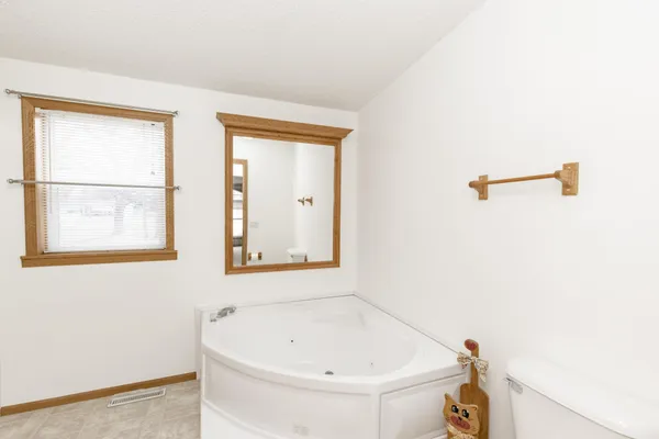 $90,000 | 1008 4th Avenue East, West Fargo, ND 58078