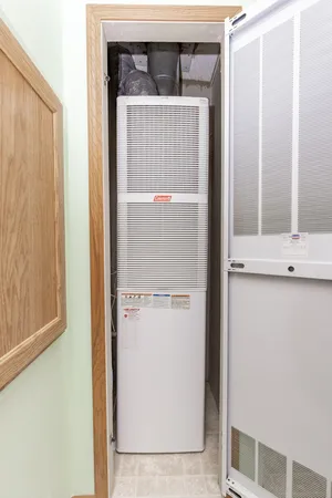 $90,000 | 1008 4th Avenue East, West Fargo, ND 58078