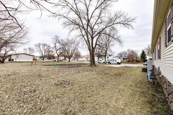 $90,000 | 1008 4th Avenue East, West Fargo, ND 58078
