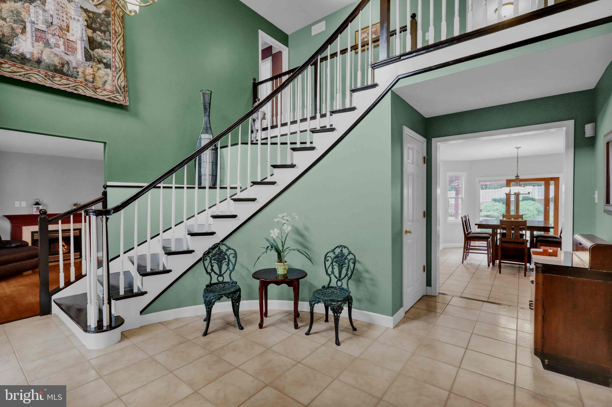 4189 Hill Terrace Drive Sinking Spring, PA 19608 - Photo 24 of 73 Foyer