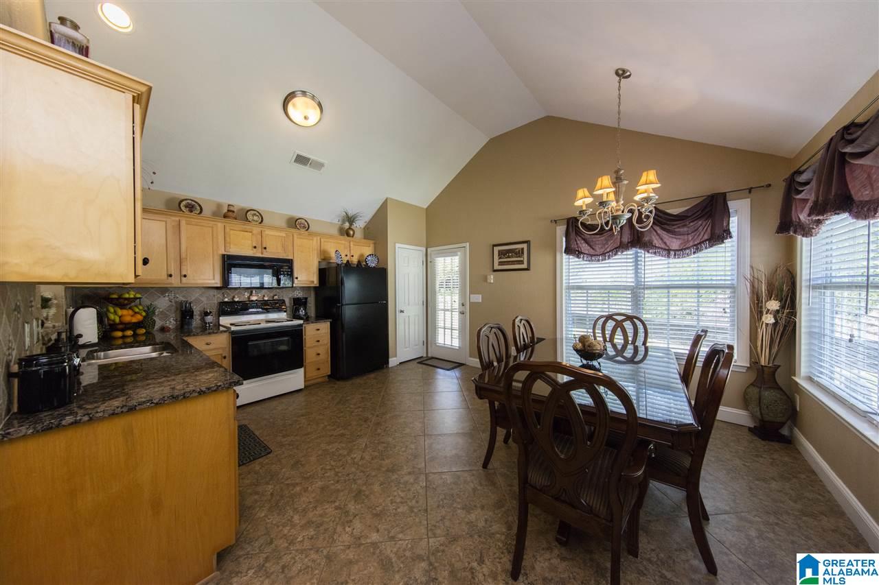 247 Carrington Lane Calera, AL 35040 - Photo 4 of 33