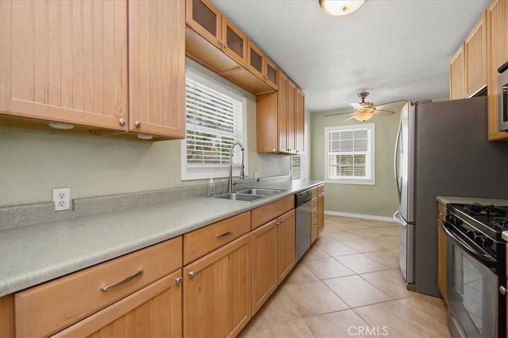 4686 Mcfarland Street Riverside, CA 92506 - Photo 12 of 35