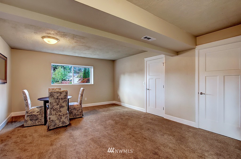 1816 225th Street Southeast Bothell, WA 98021 - Photo 15 of 18