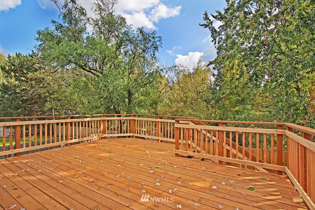 1816 225th Street Southeast Bothell, WA 98021 - Photo 16 of 18