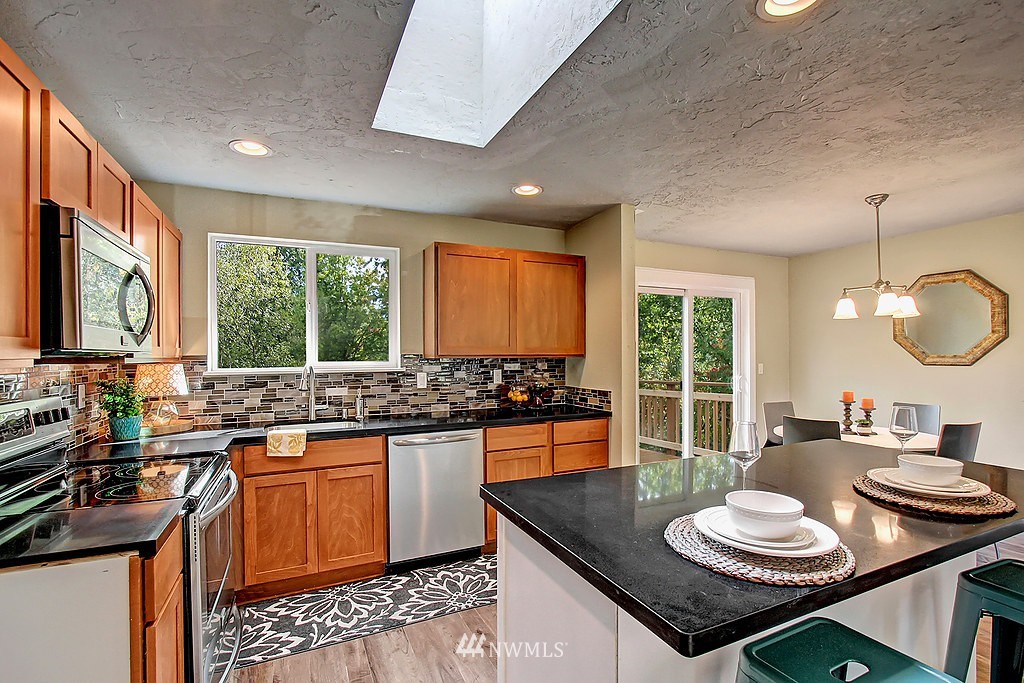 1816 225th Street Southeast Bothell, WA 98021 - Photo 3 of 18