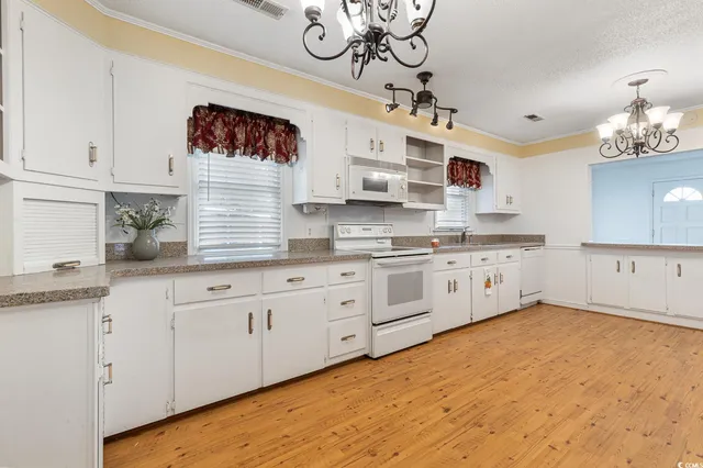 $165,000 | 109 West Hickory Street, Andrews, SC 29510