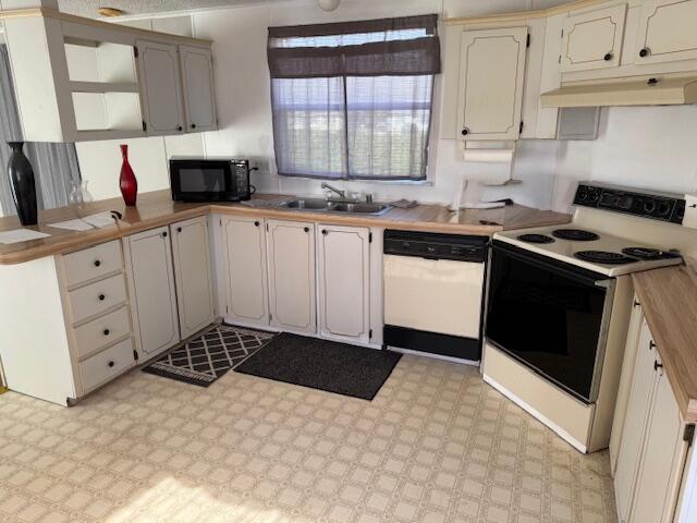 2023 St Lucie Boulevard, Unit 196 Fort Pierce, FL 34946 - Photo 4 of 11 IMG_7226