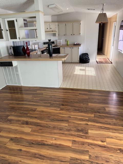 2023 St Lucie Boulevard, Unit 196 Fort Pierce, FL 34946 - Photo 5 of 11 IMG_7231