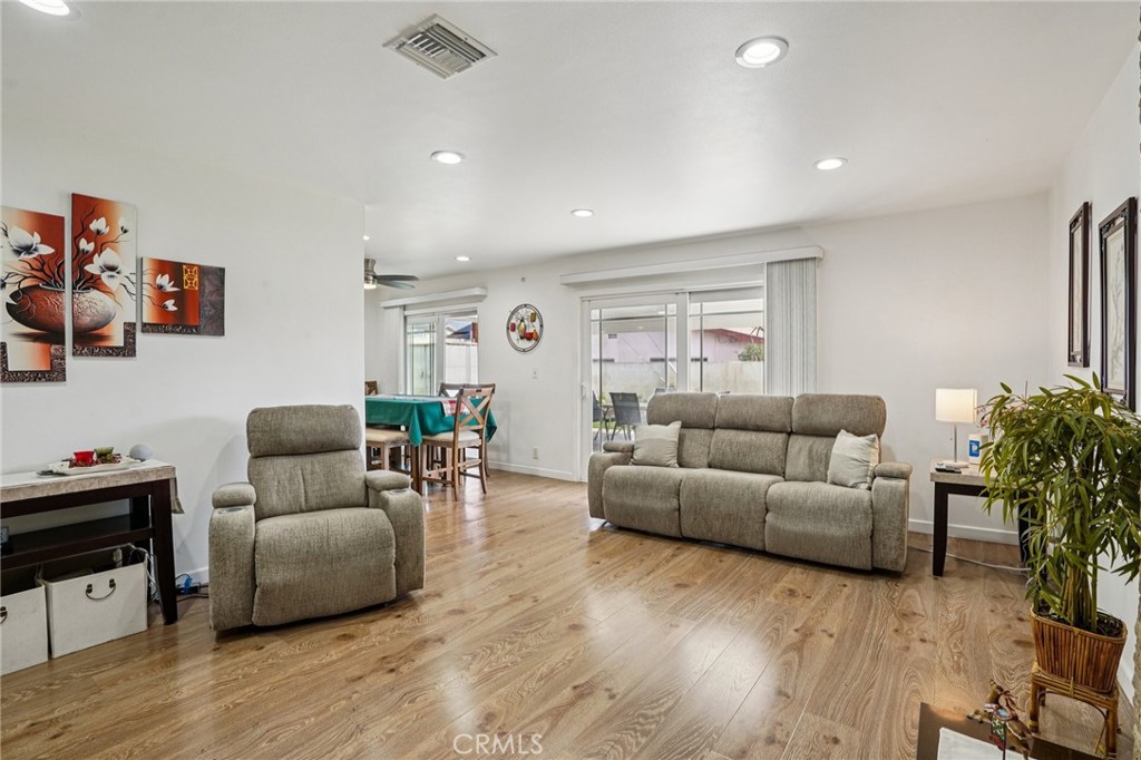 23616 Atmore Avenue Carson, CA 90745 - Photo 6 of 44