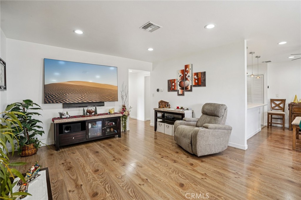 23616 Atmore Avenue Carson, CA 90745 - Photo 7 of 44