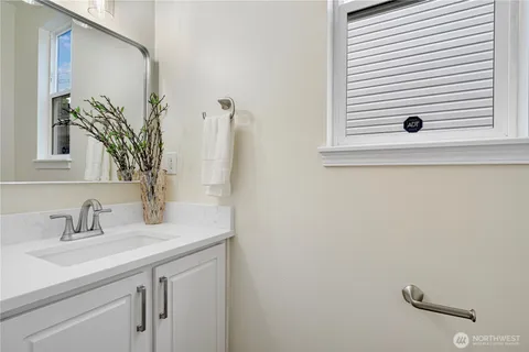 $875,000 | 465 Field Place Northeast, Renton, WA 98059