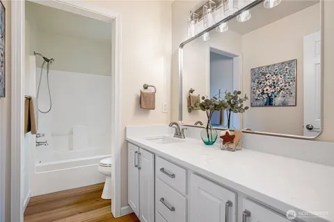 $875,000 | 465 Field Place Northeast, Renton, WA 98059