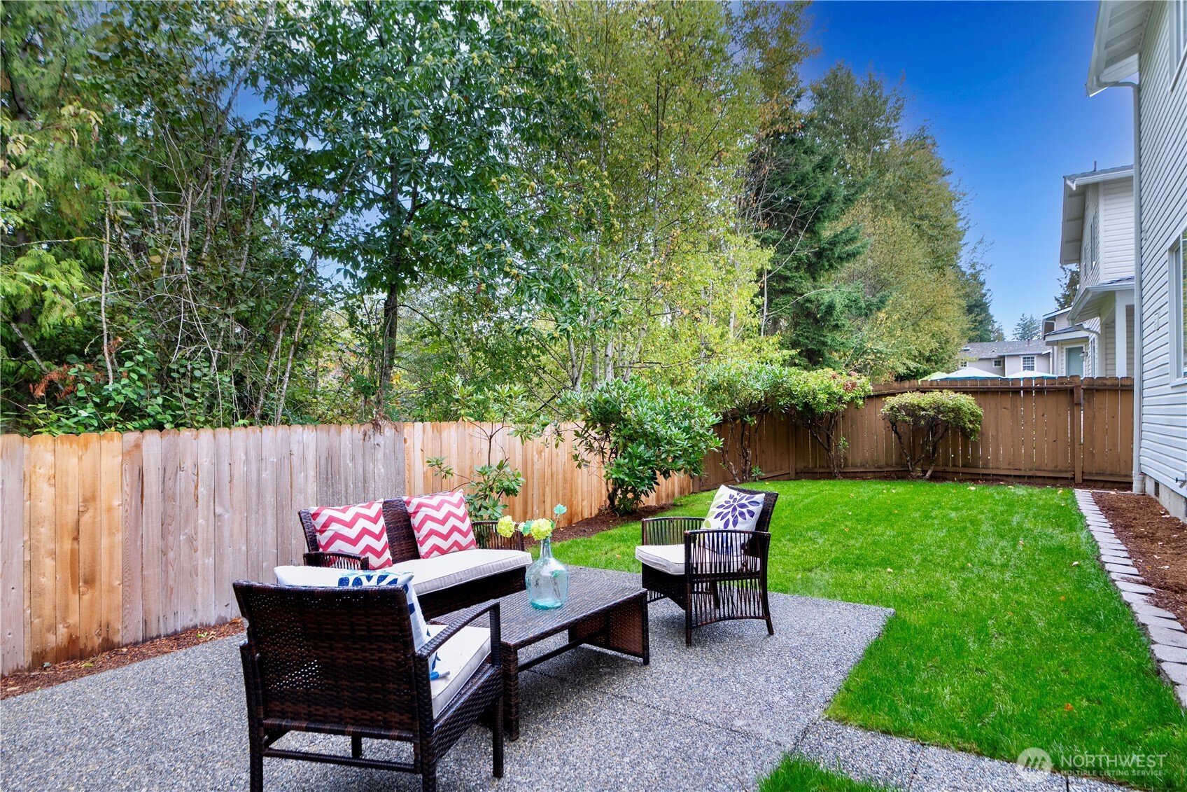 465 Field Place Northeast Renton, WA 98059 - Photo 24 of 25 a backyard view with a seating space