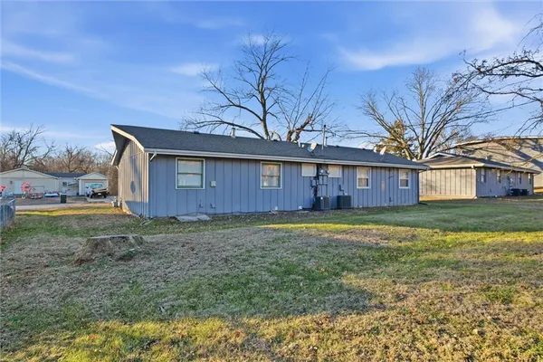 $210,000 | 620 North 13th Terrace, Leavenworth, KS 66048