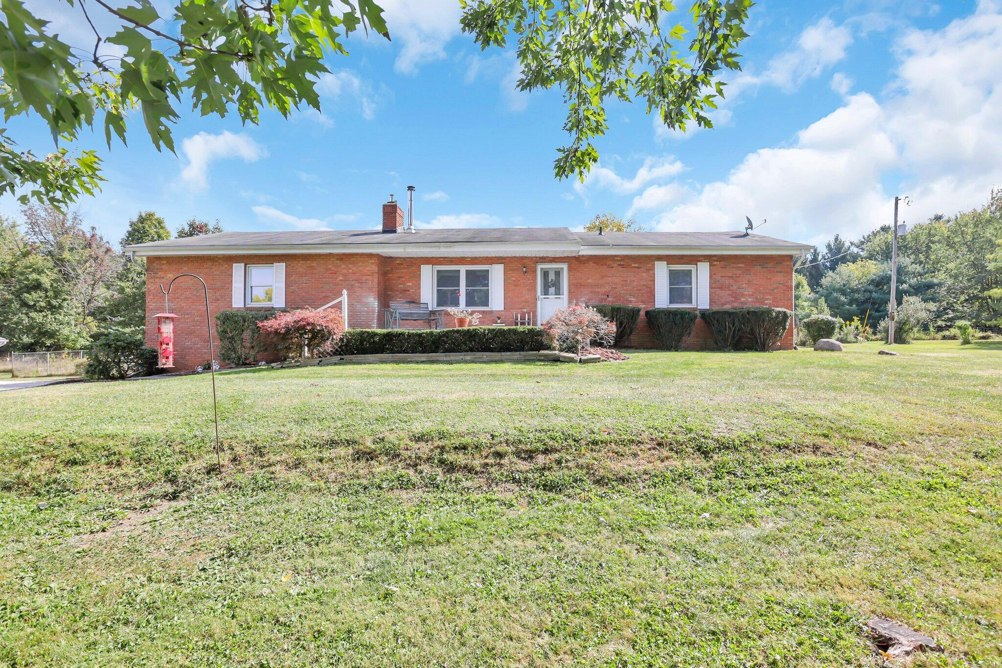 2418 Burnside Road Northwest Pataskala, OH 43062 - Photo 38 of 85 9-web-or-mls-0D3A8489