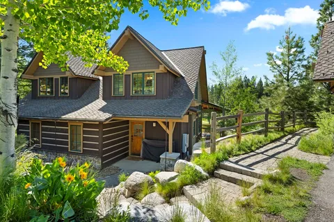 $1,250,000 | 53 Golden Bar Court, Donnelly, ID 83615