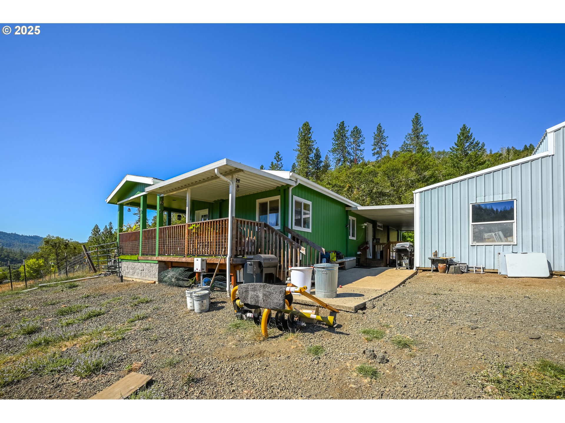 1745 Rifle Range Street Roseburg, OR 97470 - Photo 7 of 47