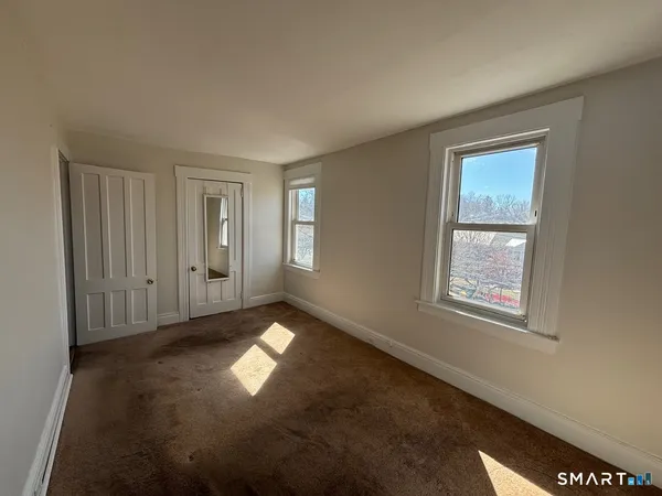 a view of empty room with window