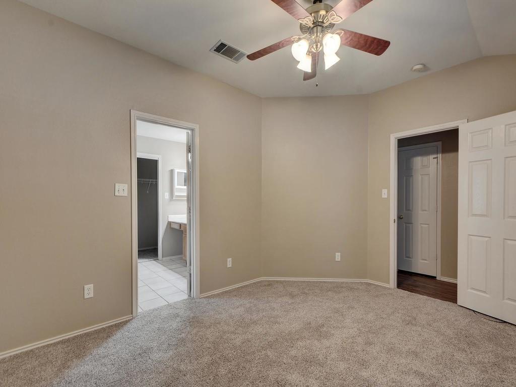 153 Chesser Kyle, TX 78640 - Photo 7 of 17