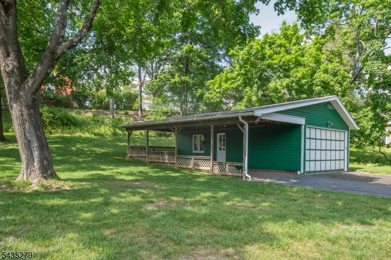 7 Mosle Road Peapack-Gladstone, NJ 07934 - Photo 19 of 24