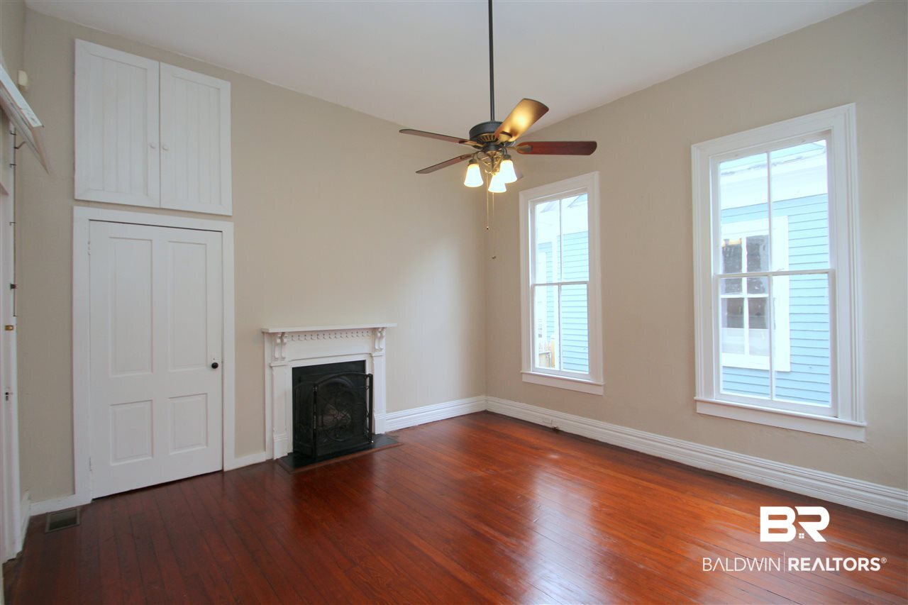 1121 Old Shell Road Mobile, AL 36604 - Photo 17 of 36
