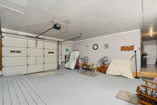 $235,000 | 4921 West Cumberland Avenue, Middlesboro, KY 40965